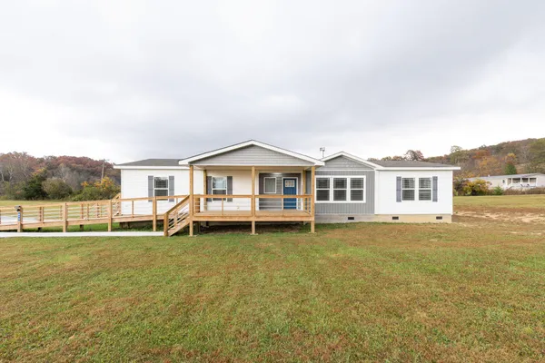 $349,999 | 673 Aaron Davis Lane, Speedwell, TN 37870
