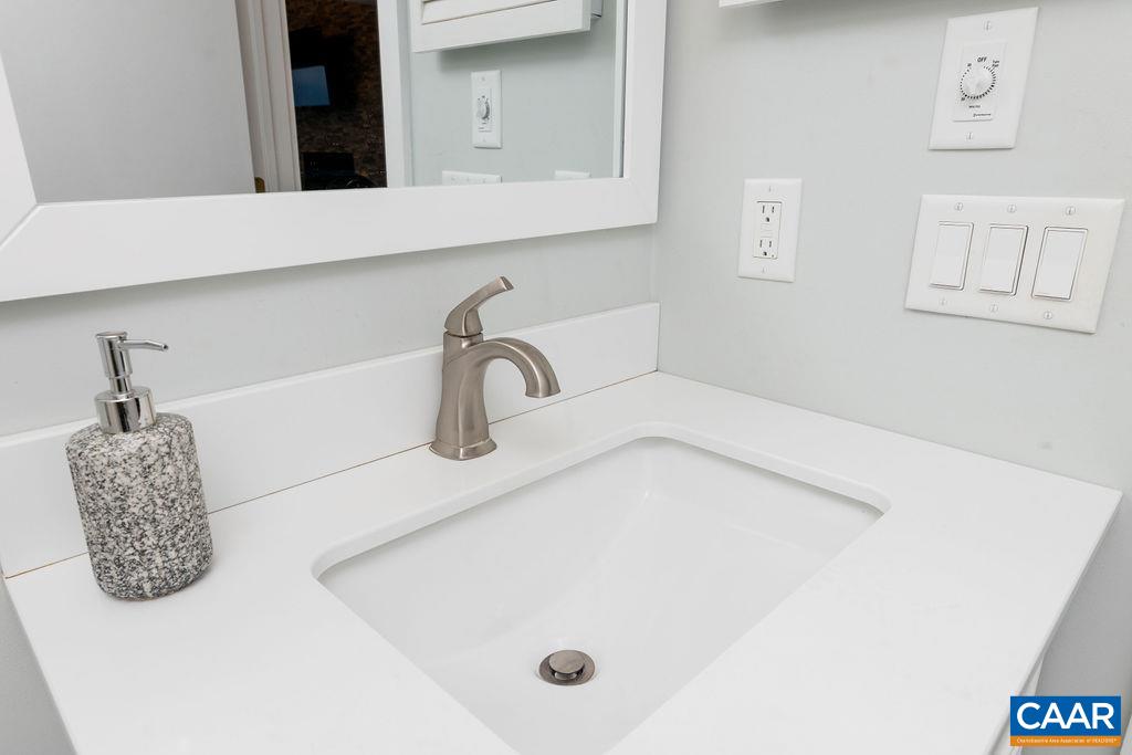 1478 Ledges Condos Roseland, VA 22967 - Photo 30 of 50 a bathroom with a sink