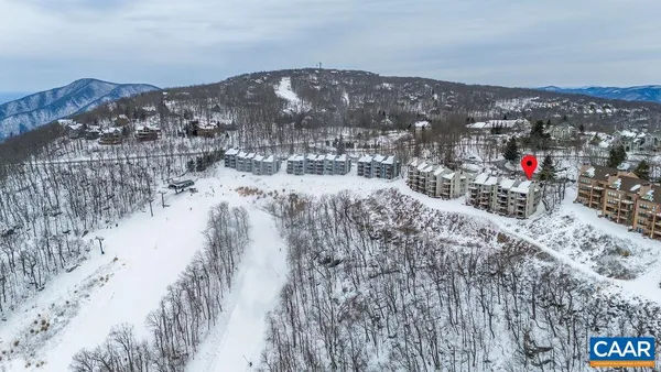 $469,000 | 1478 Ledges Condos, Roseland, VA 22967
