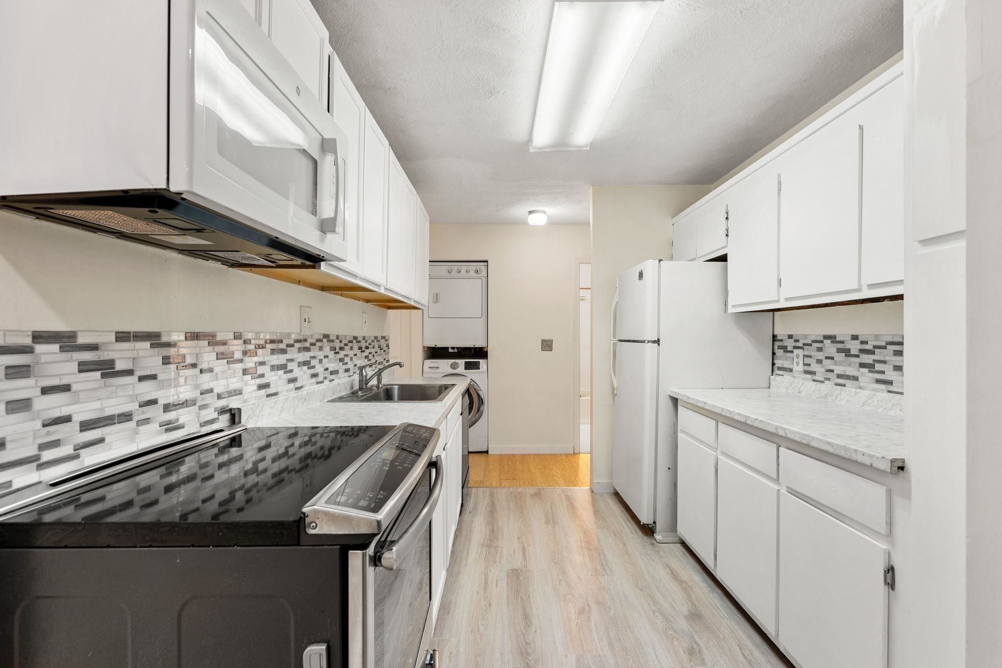 310 Brook Village Road, Unit 41 Nashua, NH 03062 - Photo 7 of 21