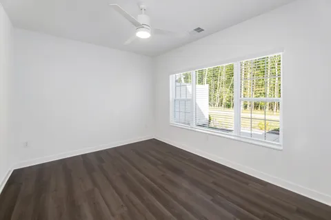 $2,850 | 1811 West Wysteria Lane, Unit 605, Oak Creek, WI 53154