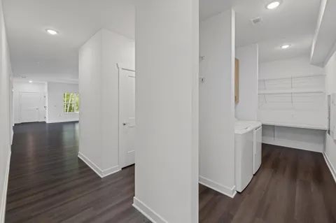 $2,850 | 1811 West Wysteria Lane, Unit 605, Oak Creek, WI 53154