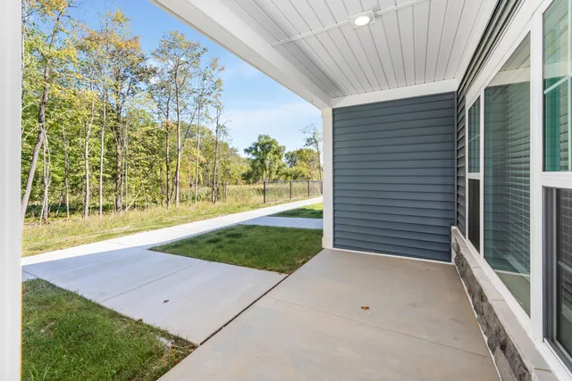 $2,850 | 1811 West Wysteria Lane, Unit 605, Oak Creek, WI 53154