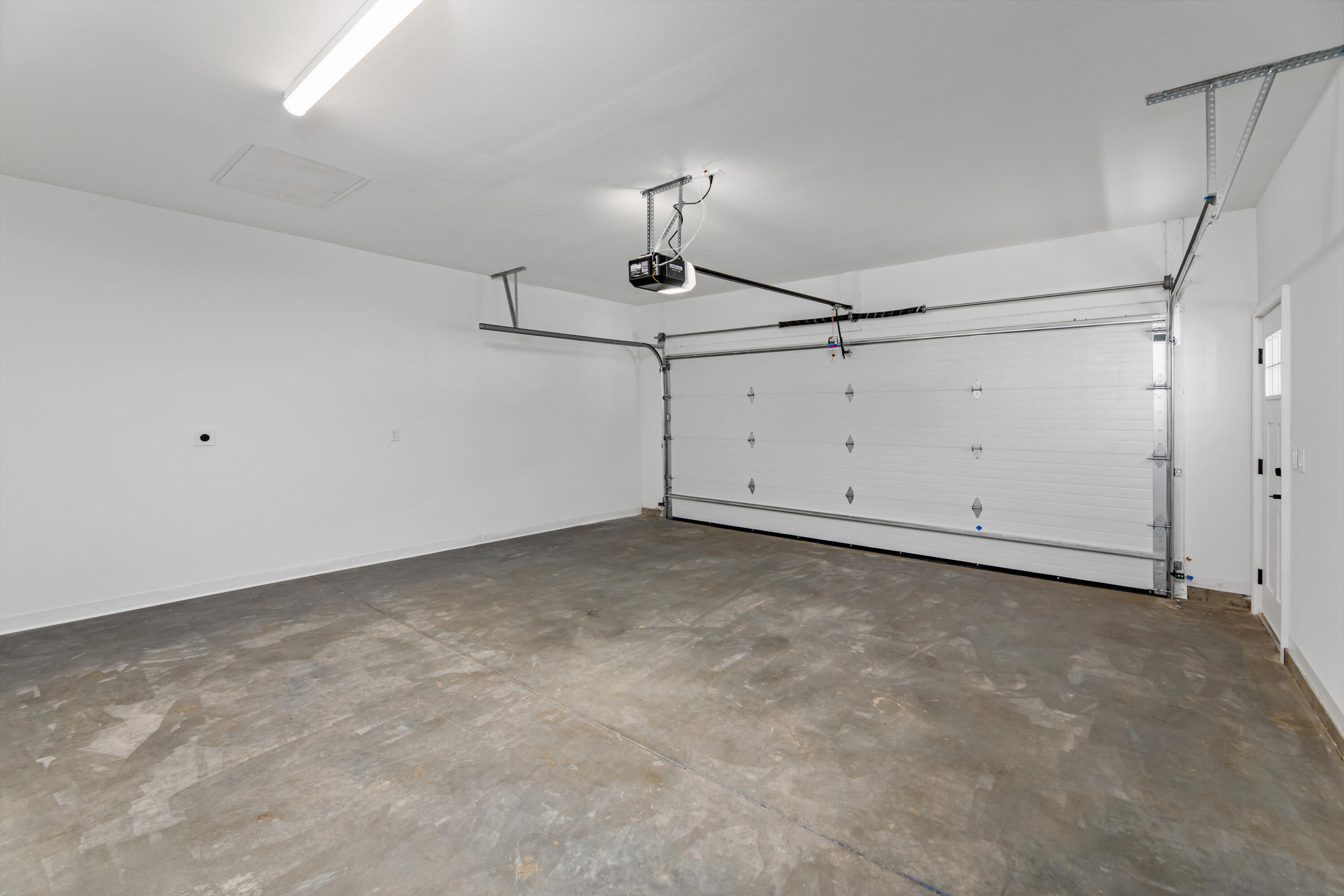 1811 West Wysteria Lane, Unit 605 Oak Creek, WI 53154 - Photo 17 of 33 2- car attached garage