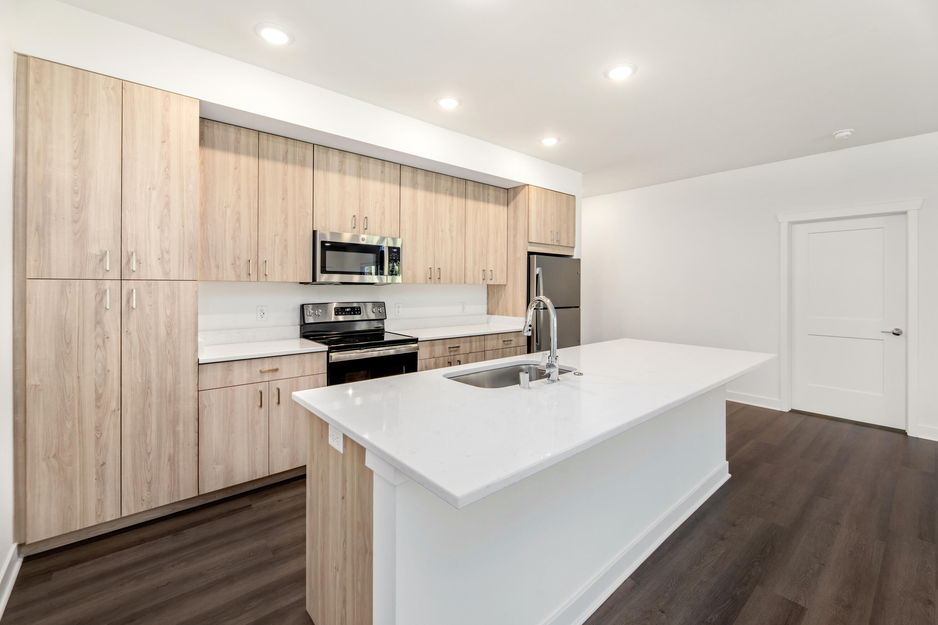 1811 West Wysteria Lane, Unit 605 Oak Creek, WI 53154 - Photo 6 of 33 Modern kitchen with stainless steel appliances