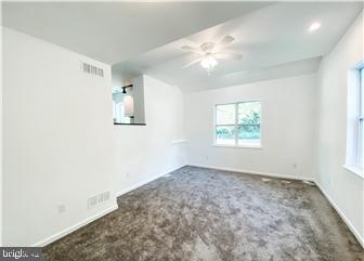3009 Frenchtown Road Newark, DE 19702 - Photo 12 of 40 Living Room