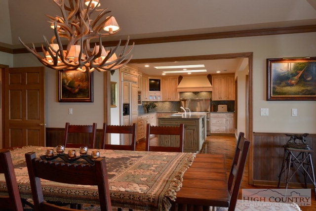 209 Ridge Drive, Unit 2 Linville, NC 28646 - Photo 5 of 11 Gallery Image 5