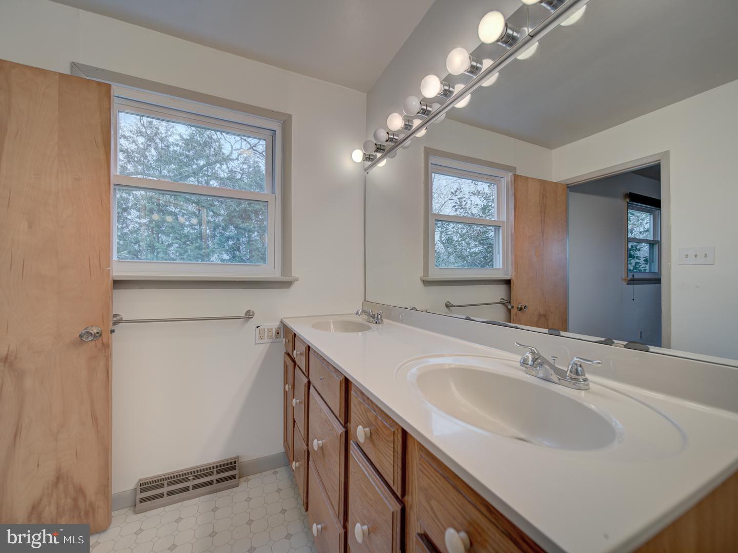 17520 Tranquility Road Purcellville, VA 20132 - Photo 22 of 70