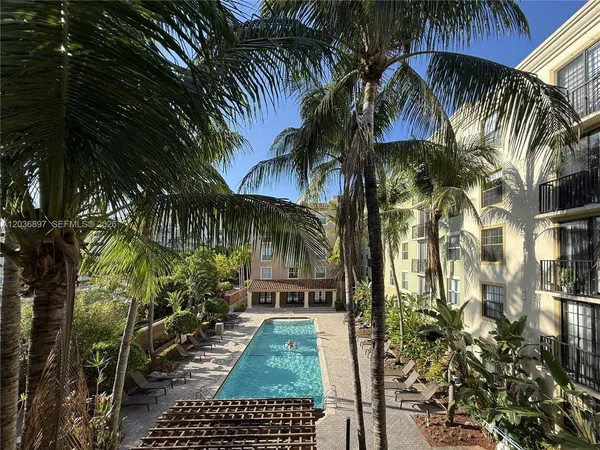 $2,950 | 1900 Van Buren Street, Unit 317B, Hollywood, FL 33020