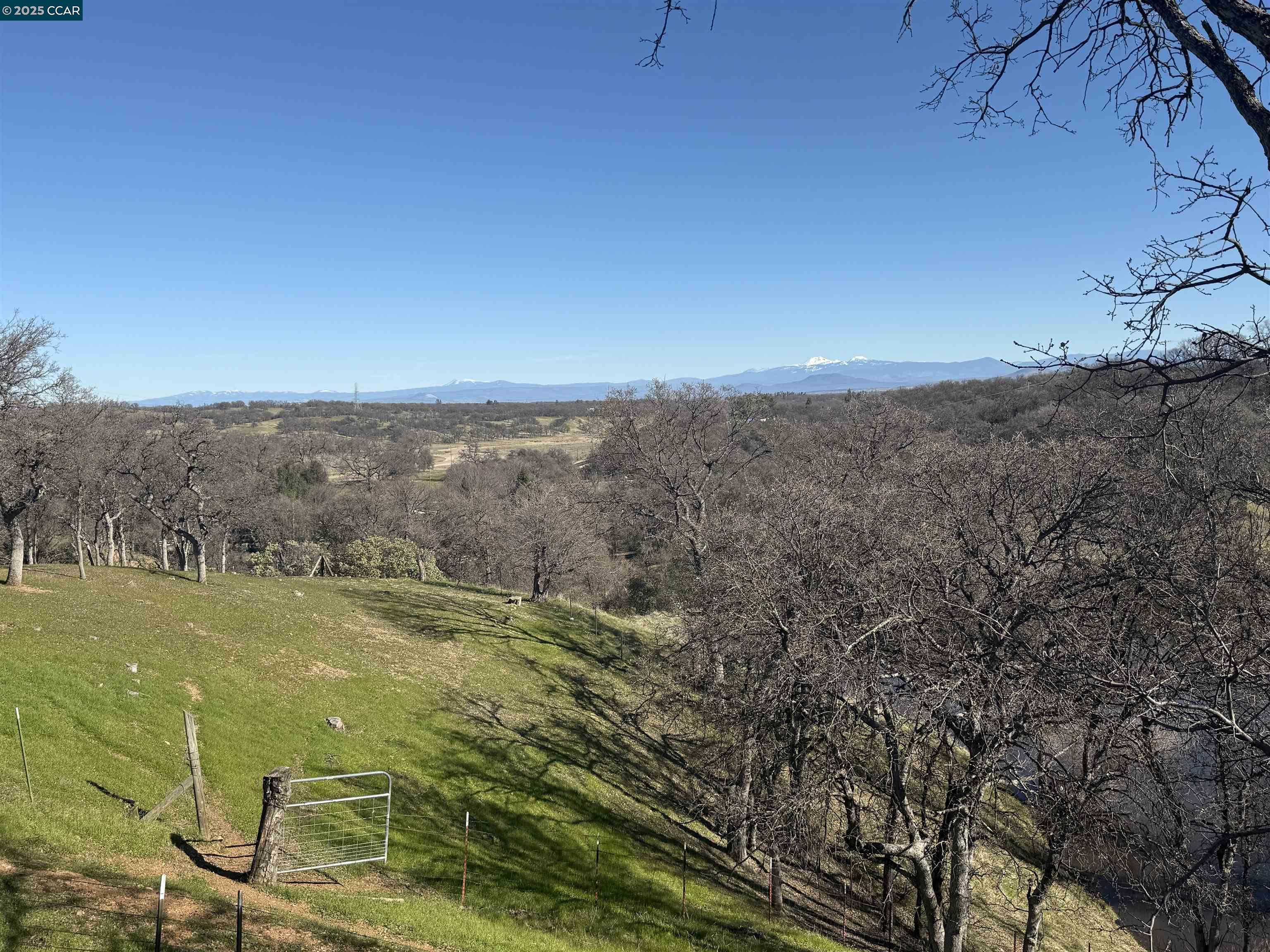 14630 St Croy Road Red Bluff, CA 96080 - Photo 25 of 29 a view of an ocean and beach