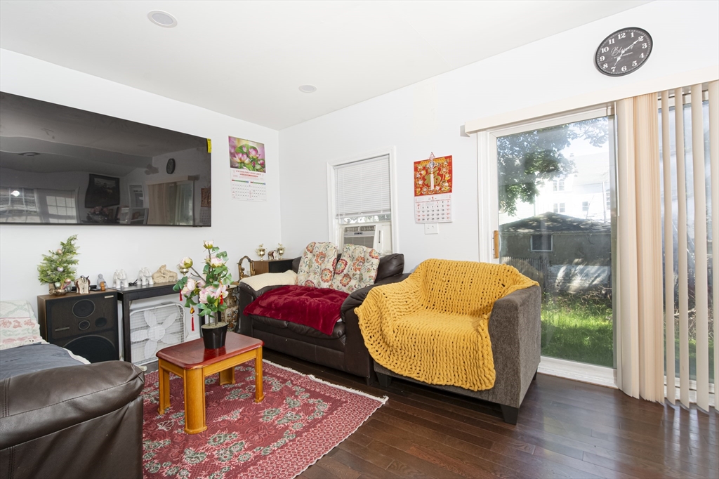 2 Kosta Street Worcester, MA 01607 - Photo 13 of 20
