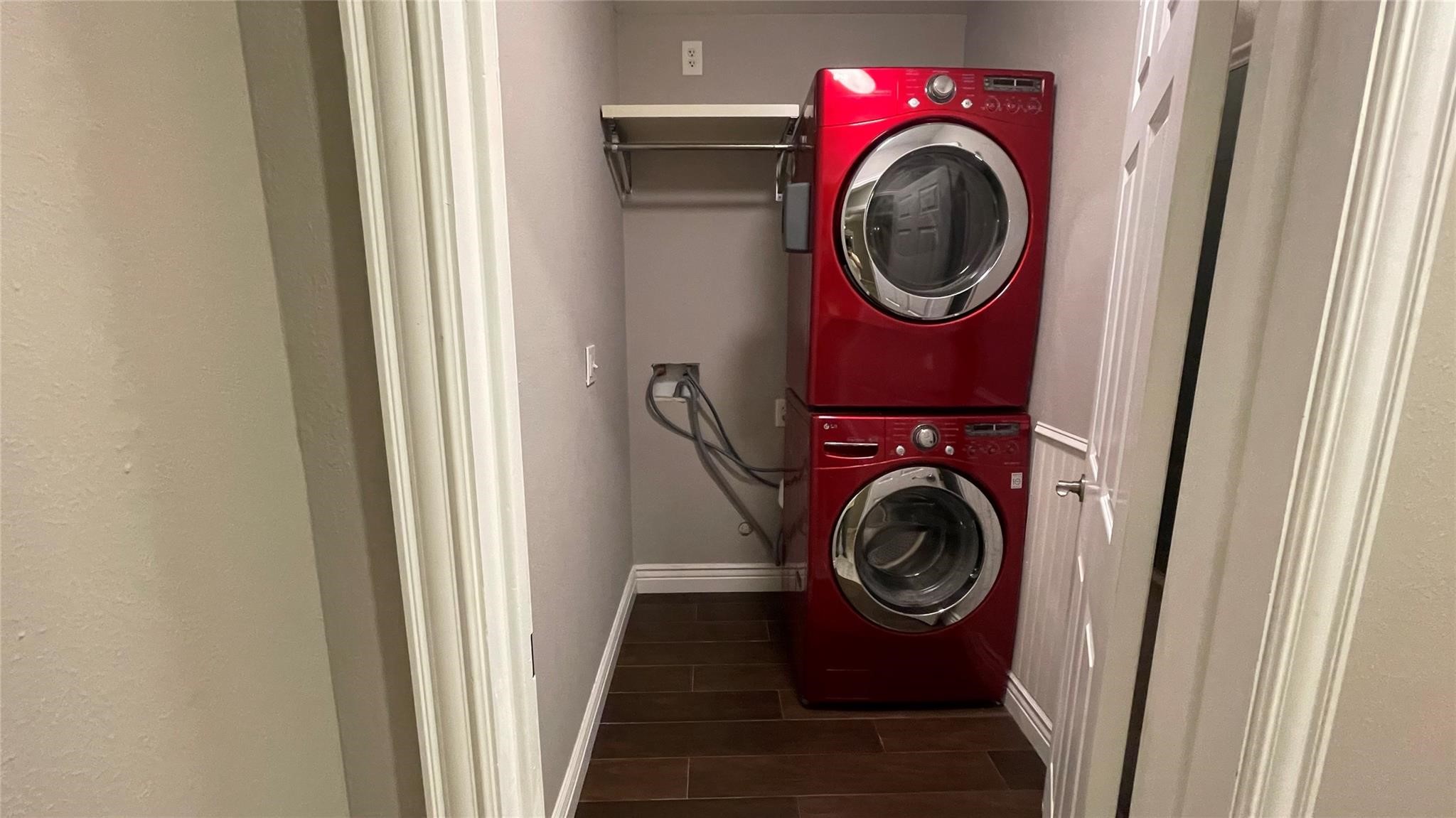 3500 Barbers Hill Road Highlands, TX 77562 - Photo 9 of 22 a utility room with dryer and washer