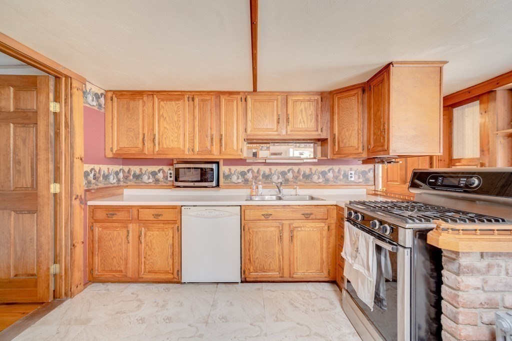 25 Cummings Road Ware, MA 01082 - Photo 12 of 39