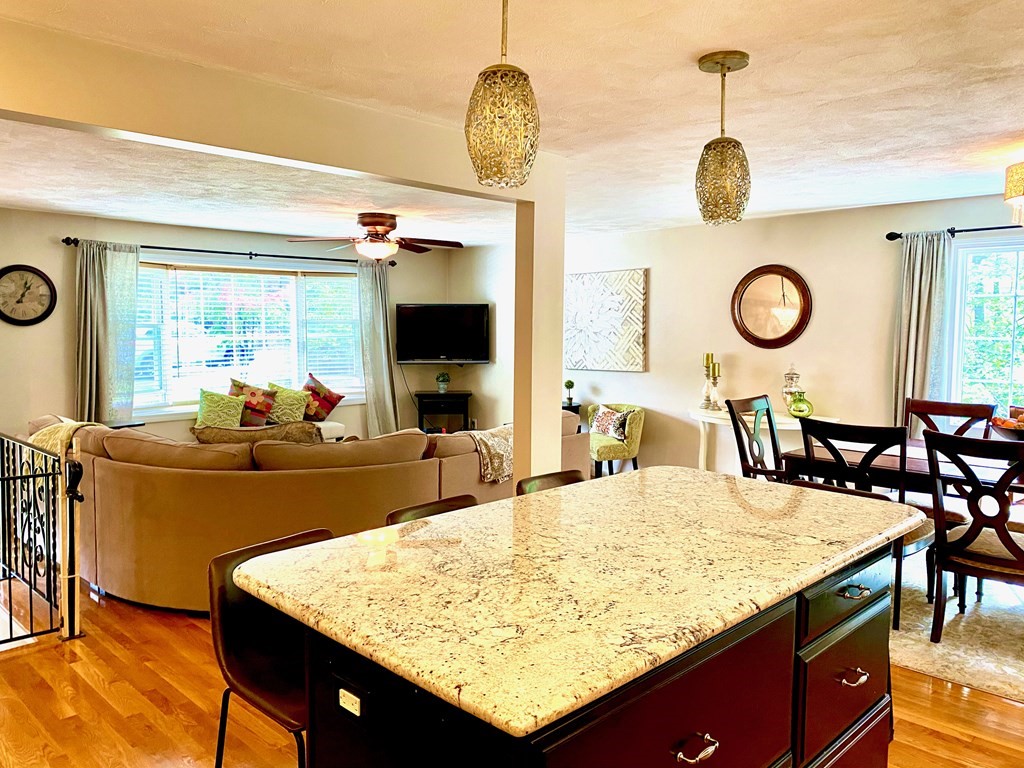 5 Roosevelt Road Wilmington, MA 01887 - Photo 5 of 37 Gallery Image 5