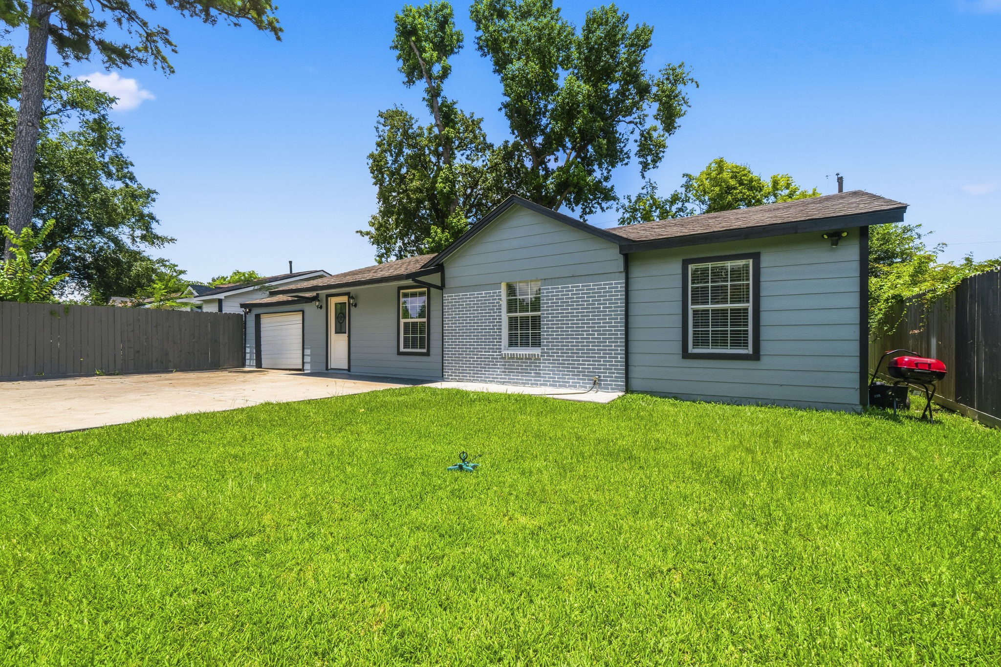 6319 Mohawk Street Houston, TX 77016 - Photo 4 of 21