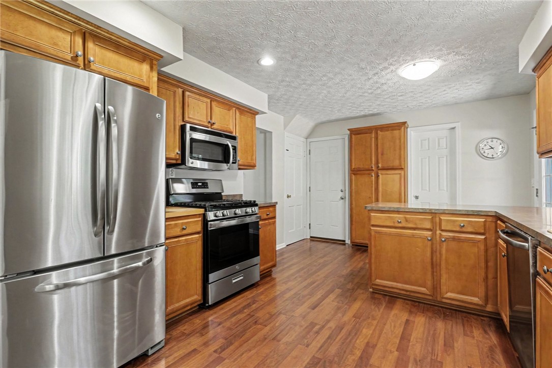 236 Wyndale Road Irondequoit, NY 14617 - Photo 5 of 26