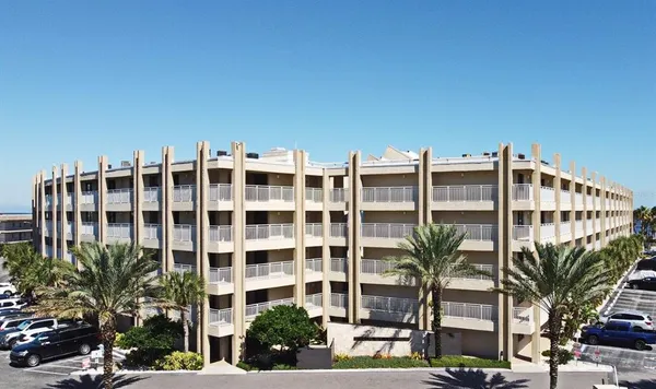 $4,500 | 4501 South Atlantic Avenue, Unit 215, New Smyrna Beach, FL 32169