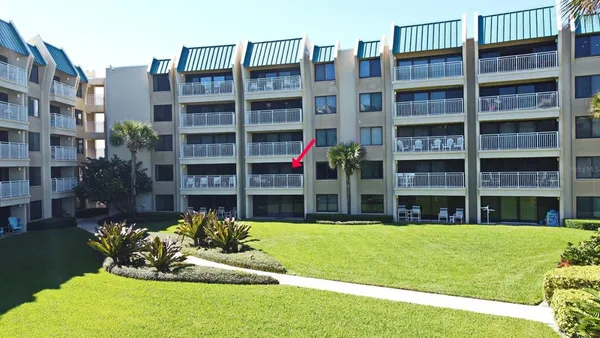 $4,500 | 4501 South Atlantic Avenue, Unit 215, New Smyrna Beach, FL 32169