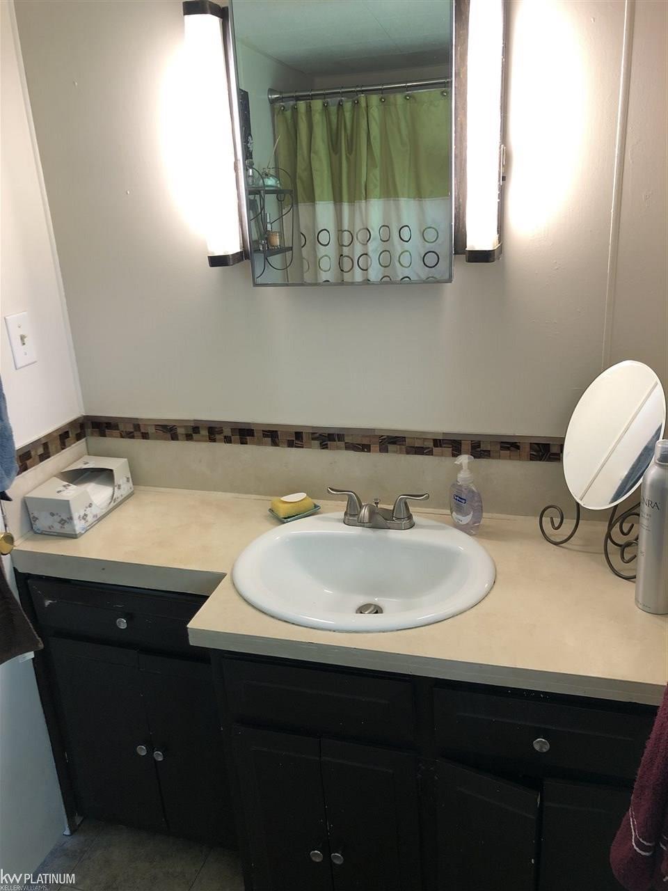 3221 Krafft Road Fort Gratiot, MI 48059 - Photo 16 of 52 50025453-16.JPG