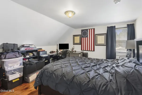 $440,000 | 143-147 Glenmont Road, Bethlehem, NY 12077