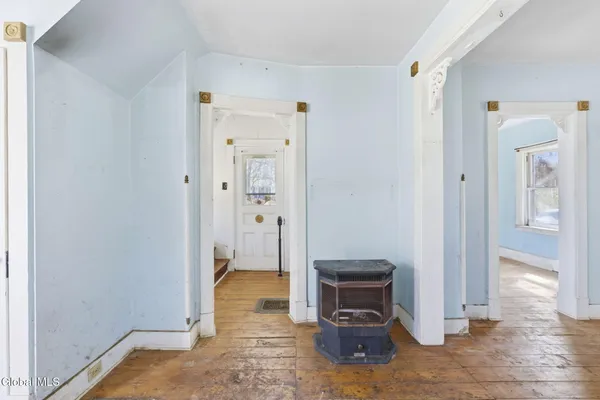 $440,000 | 143-147 Glenmont Road, Bethlehem, NY 12077