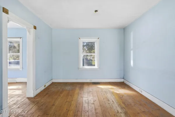 $440,000 | 143-147 Glenmont Road, Bethlehem, NY 12077