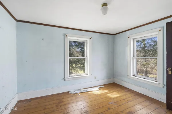 $440,000 | 143-147 Glenmont Road, Bethlehem, NY 12077