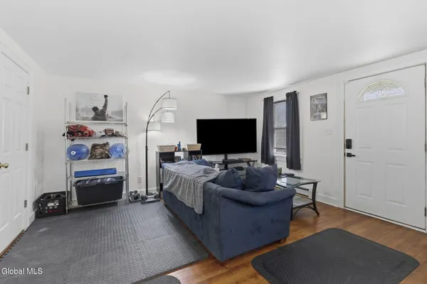 $440,000 | 143-147 Glenmont Road, Bethlehem, NY 12077