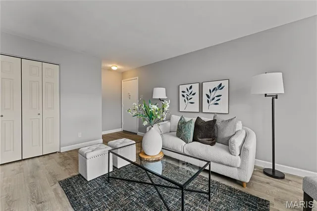 $96,000 | 9047 Villaridge Court, Unit A, St. Louis, MO 63123