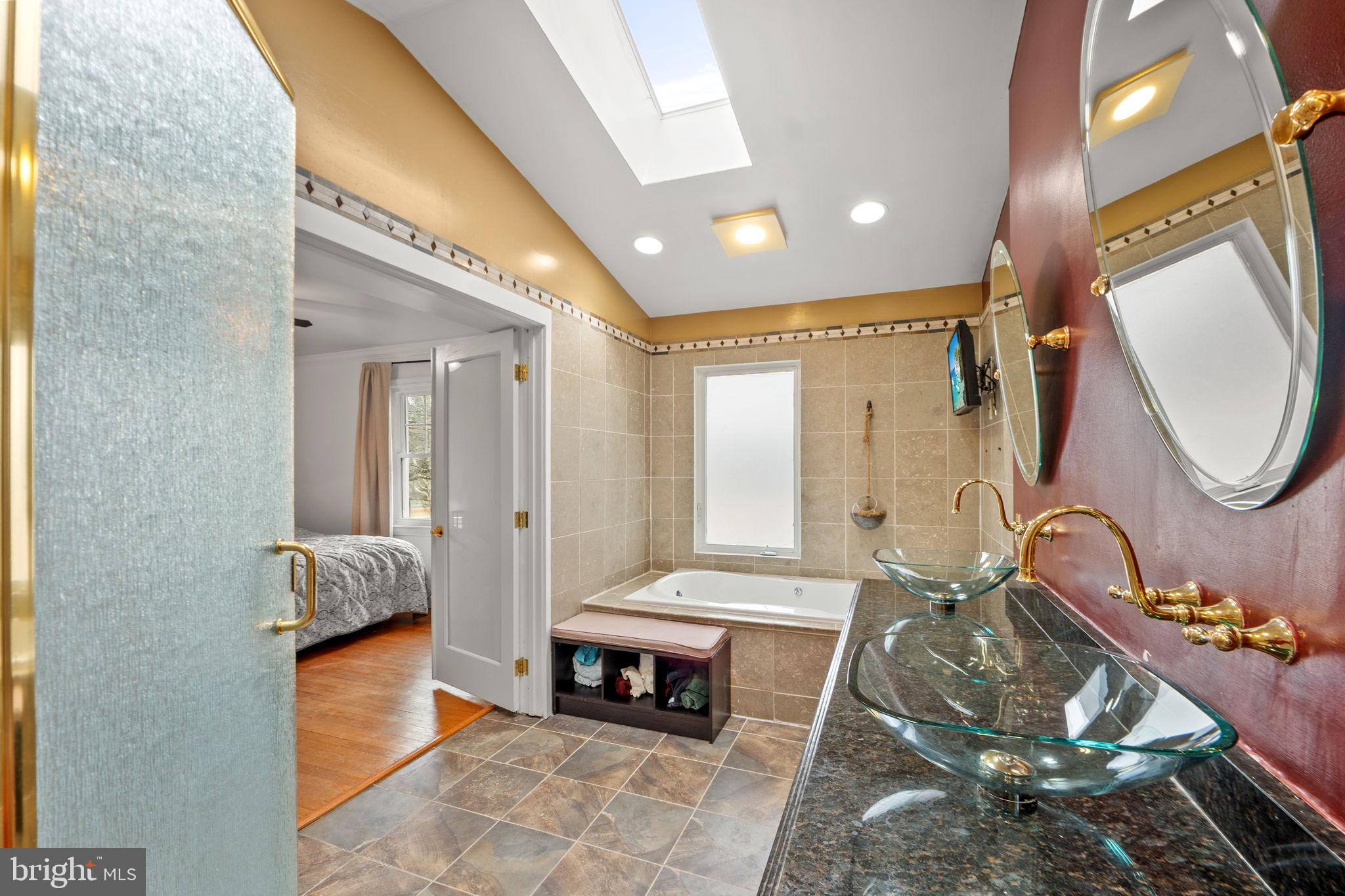 10505 Cascade Place Silver Spring, MD 20902 - Photo 12 of 39 Gallery Image 12
