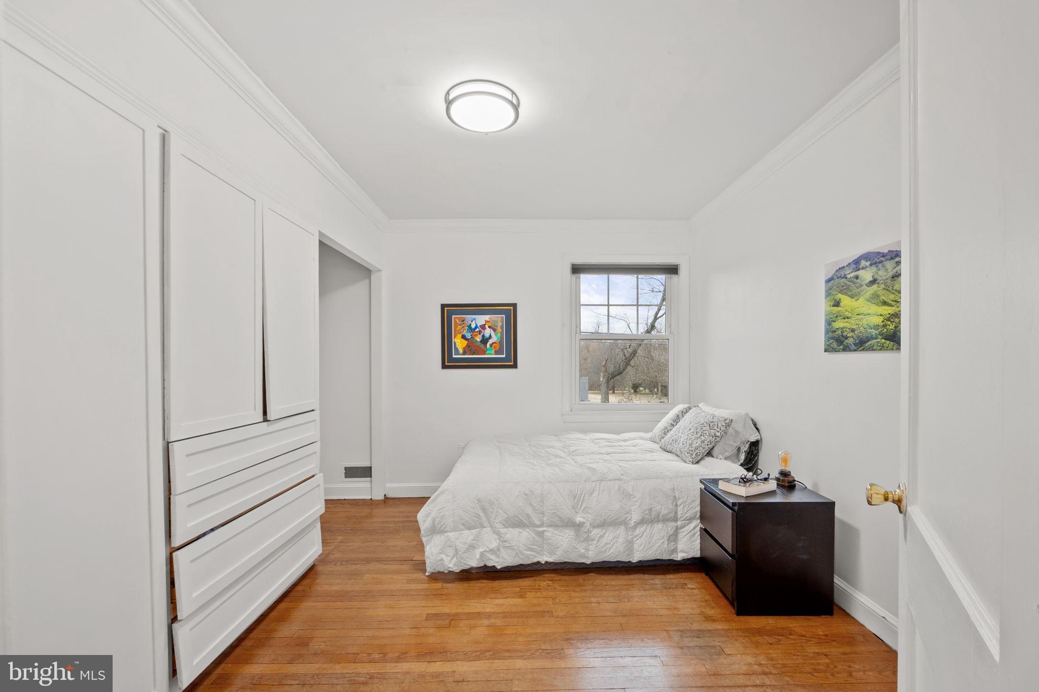 10505 Cascade Place Silver Spring, MD 20902 - Photo 17 of 39 Gallery Image 17