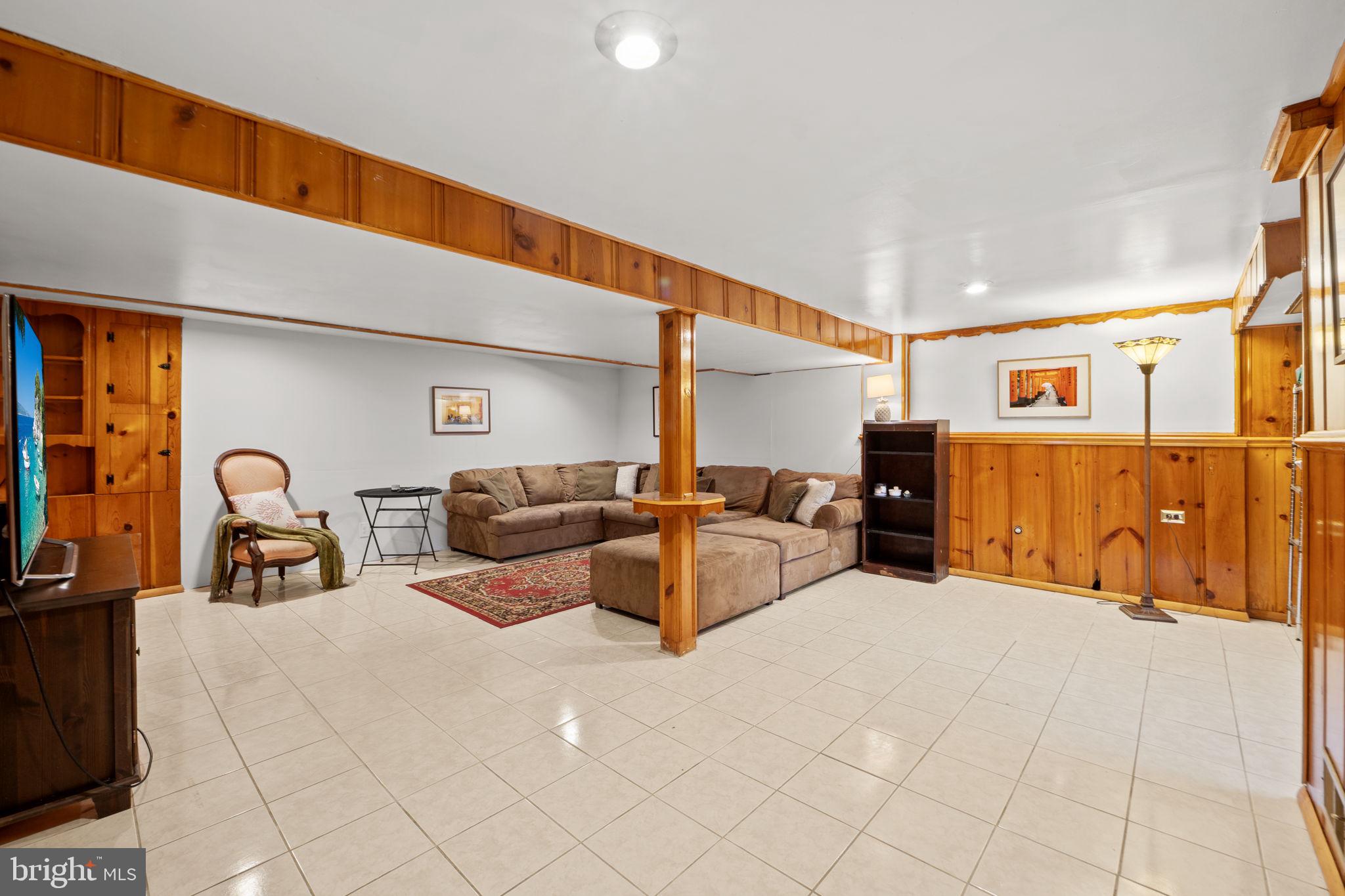 10505 Cascade Place Silver Spring, MD 20902 - Photo 19 of 39 Gallery Image 19