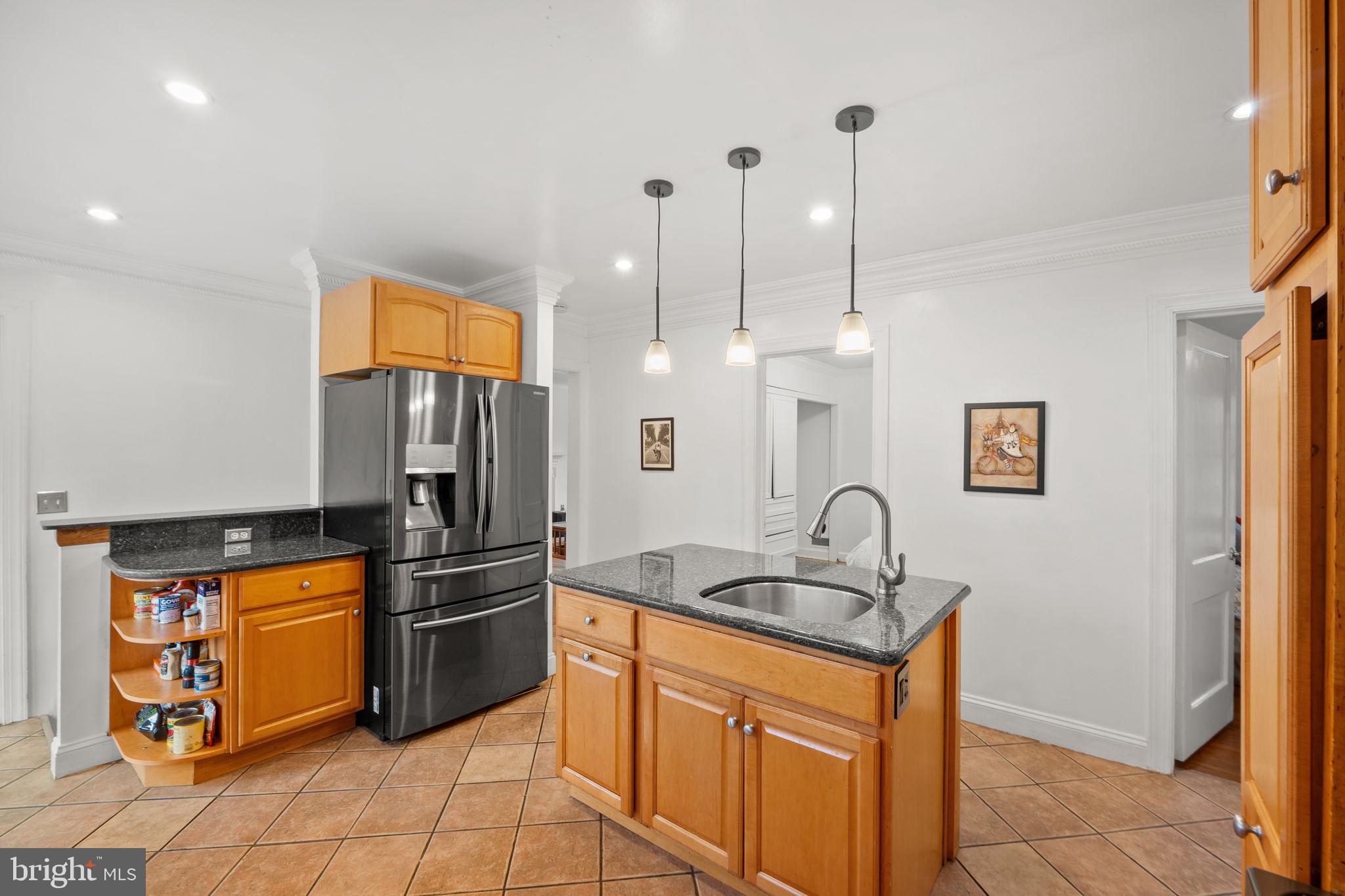 10505 Cascade Place Silver Spring, MD 20902 - Photo 9 of 39 Gallery Image 9