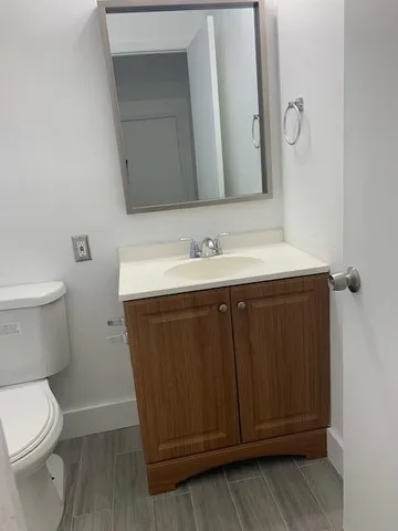 $2,400 | 4704 Pier Drive, Greenacres, FL 33463