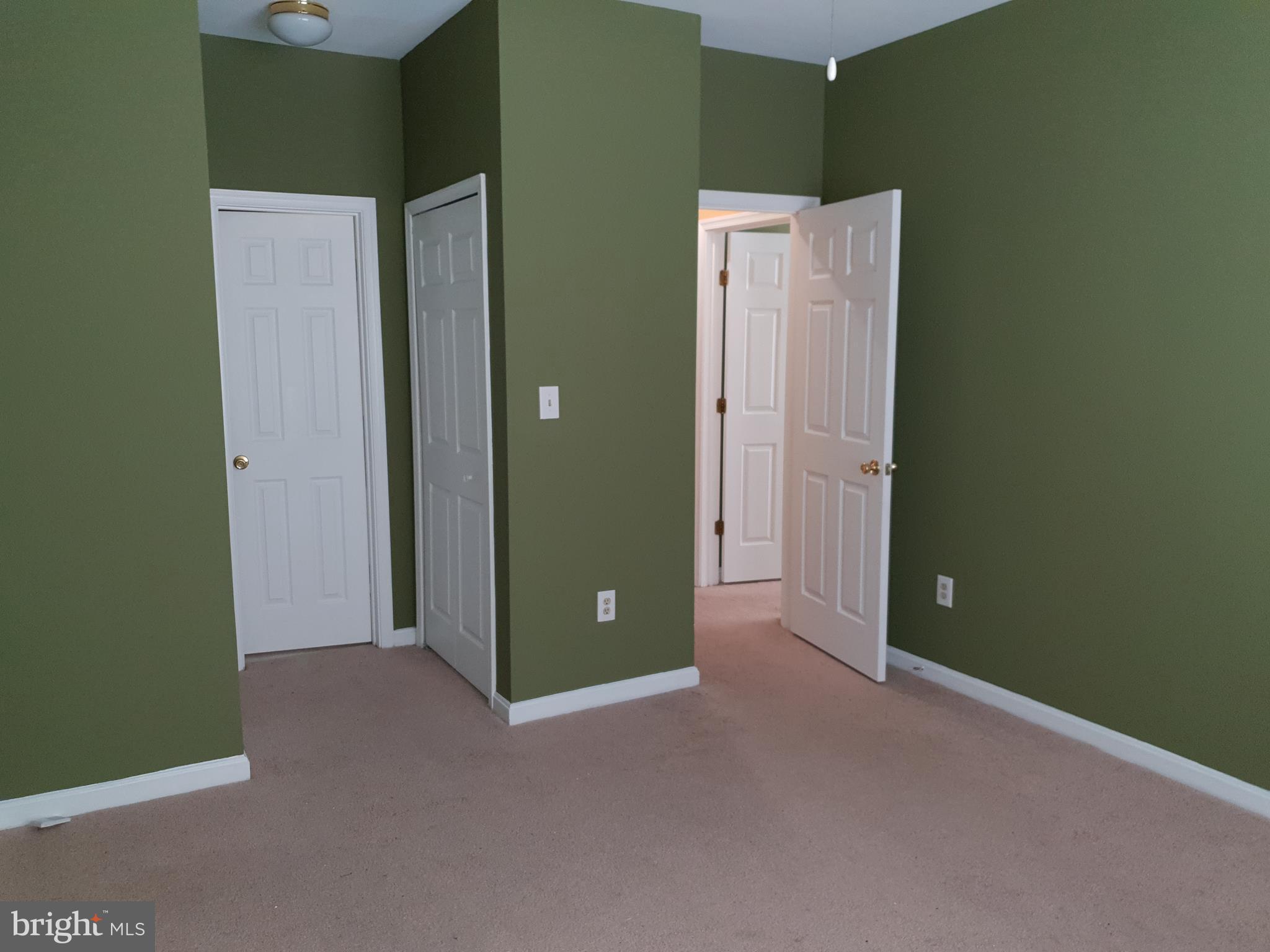 19922 Gateshead Circle, Unit 21 Germantown, MD 20876 - Photo 15 of 25 Bedroom (Master)