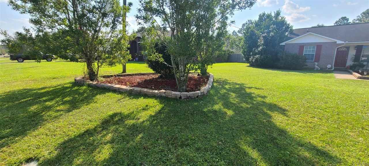 6307 Billoree Road Pace, FL 32571 - Photo 3 of 46 Landscaped area