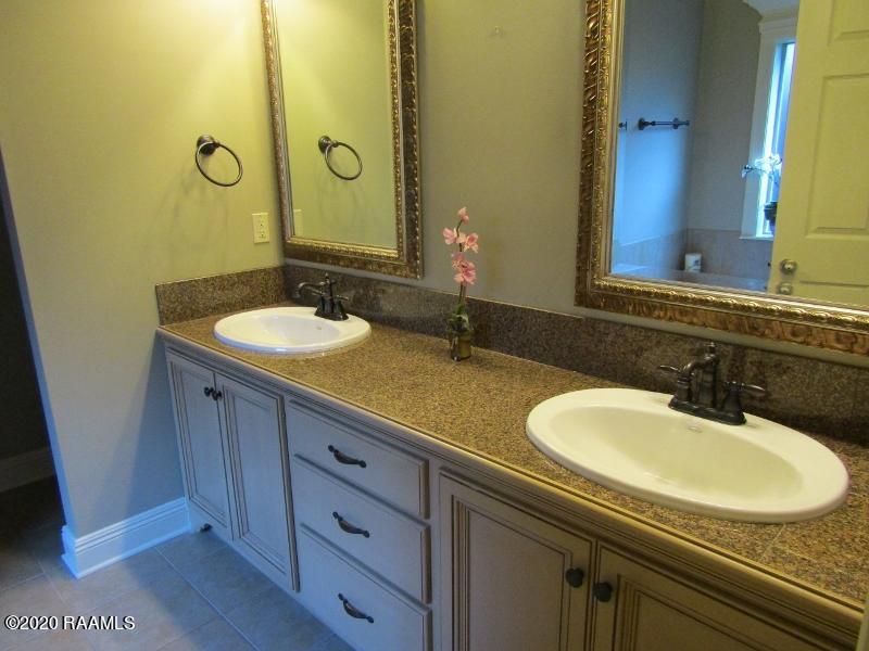 131 Fanny Street Lafayette, LA 70508 - Photo 7 of 8 Master Bath