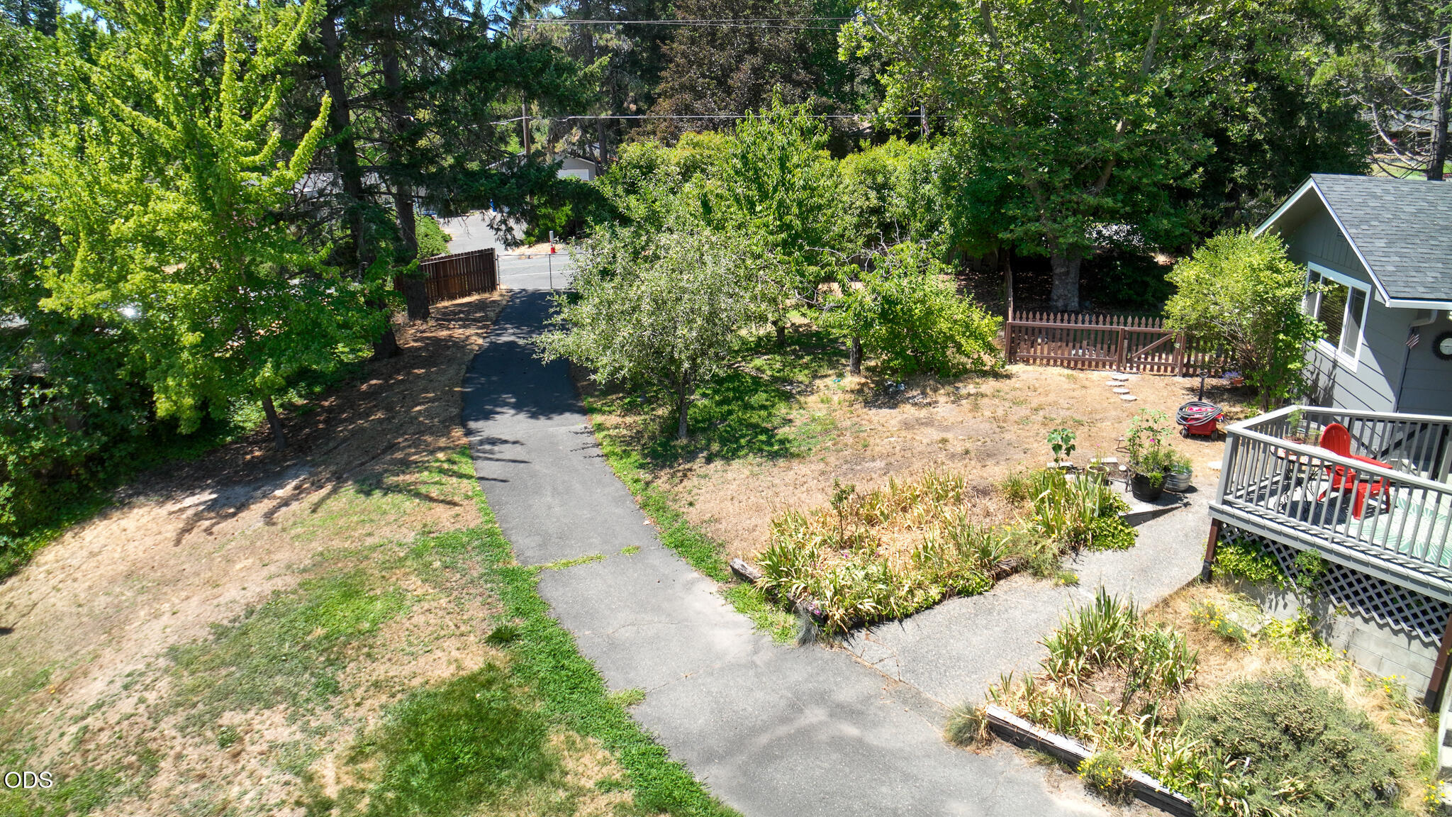 235 Larkin Road Grants Pass, OR 97527 - Photo 39 of 49