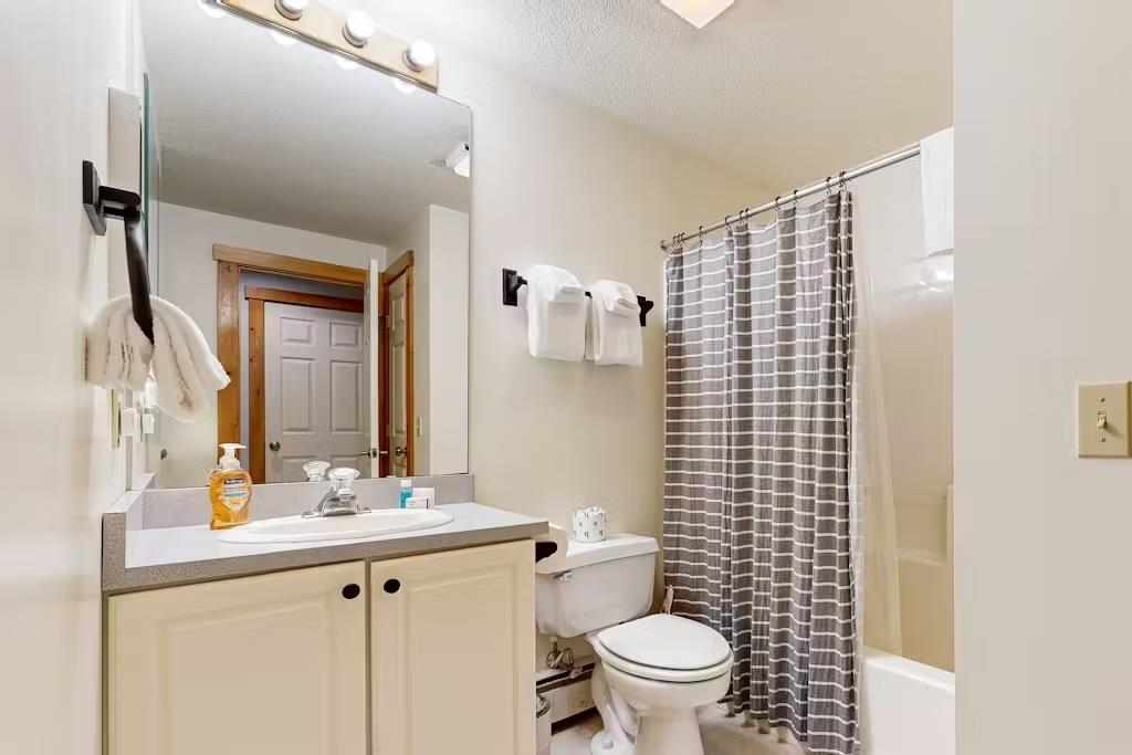 73 B Kingswood Road West Dover, VT 05356 - Photo 40 of 50