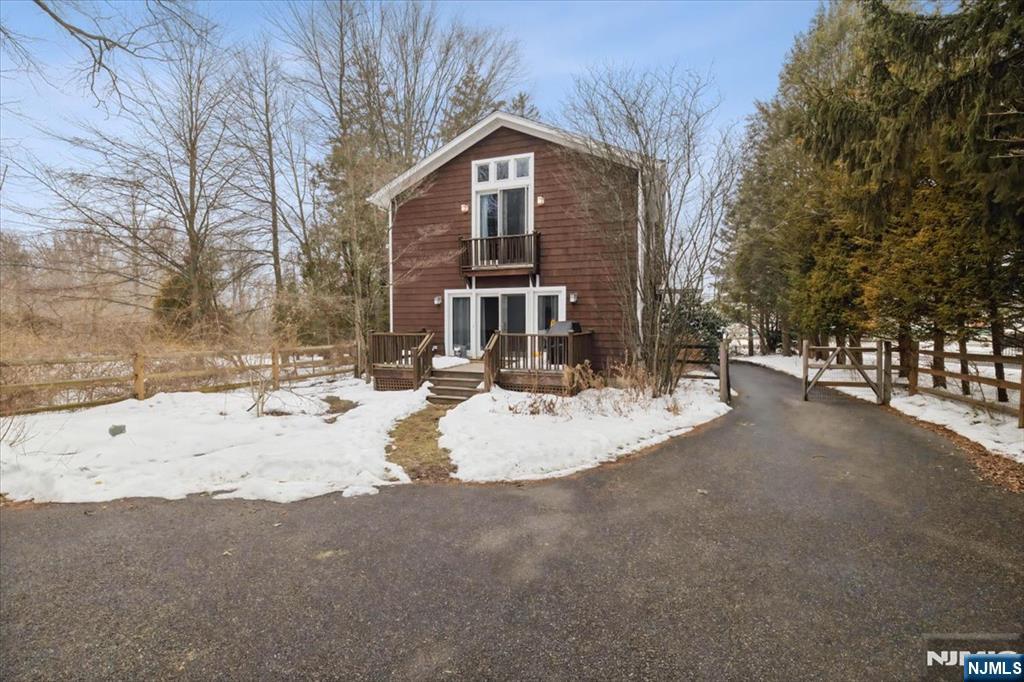 138 Chestnut Ridge Road Saddle River, NJ 07458 - Photo 19 of 31