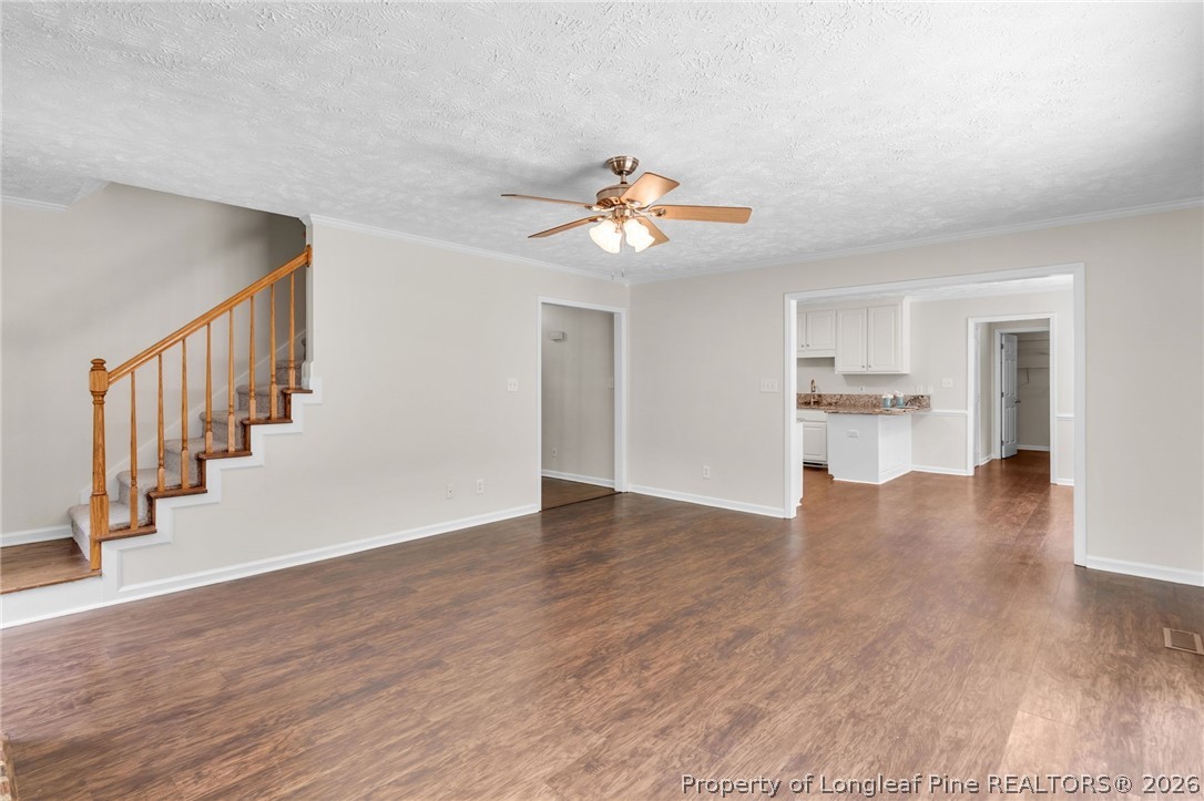 7837 Shuttle Road Fayetteville, NC 28311 - Photo 23 of 49 Living room