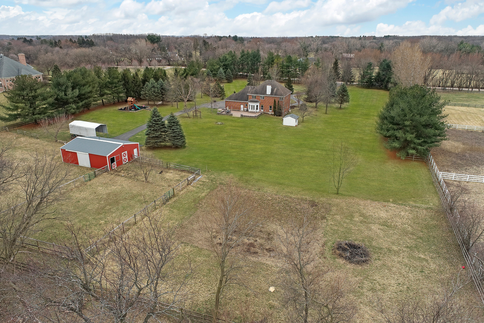206 Spring Creek Road Barrington Hills, IL 60010 - Photo 53 of 56 a view of a garden with an outdoor space