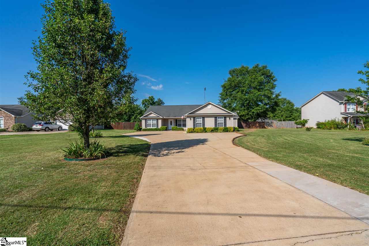 360 Gibbs Road Wellford, SC 29385 - Photo 8 of 35 Gallery Image 8