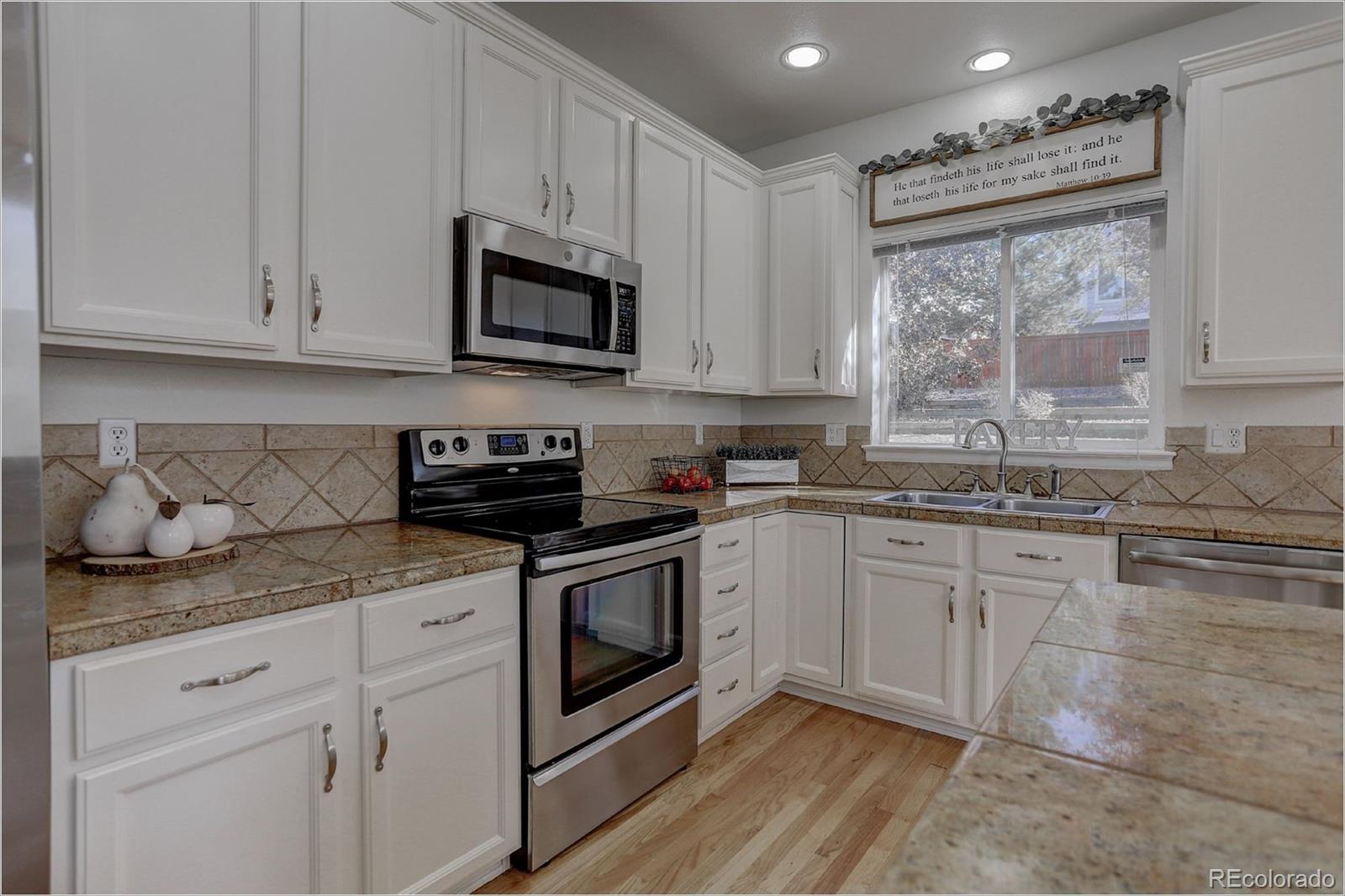 9340 Desert Willow Road Highlands Ranch, CO 80129 - Photo 15 of 38 Gallery Image 15