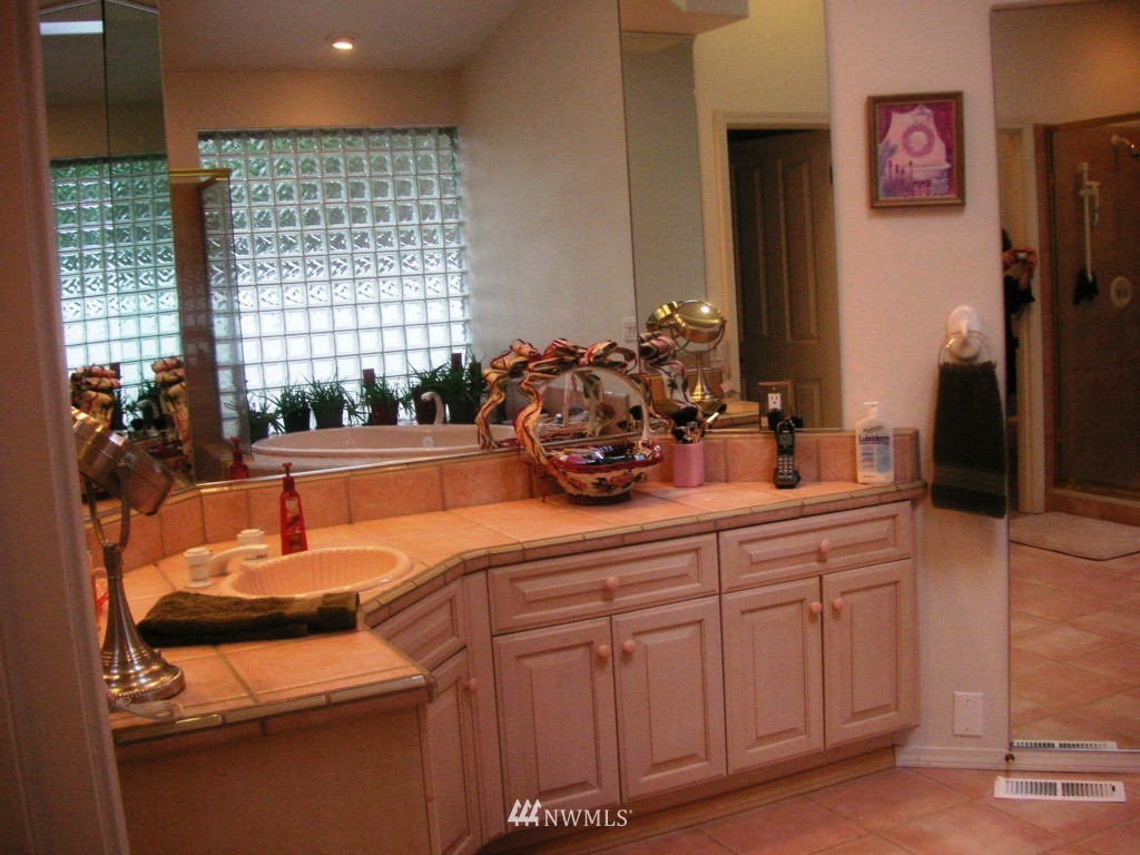 20 East Old Ranch Road Allyn, WA 98524 - Photo 10 of 15 Gallery Image 10