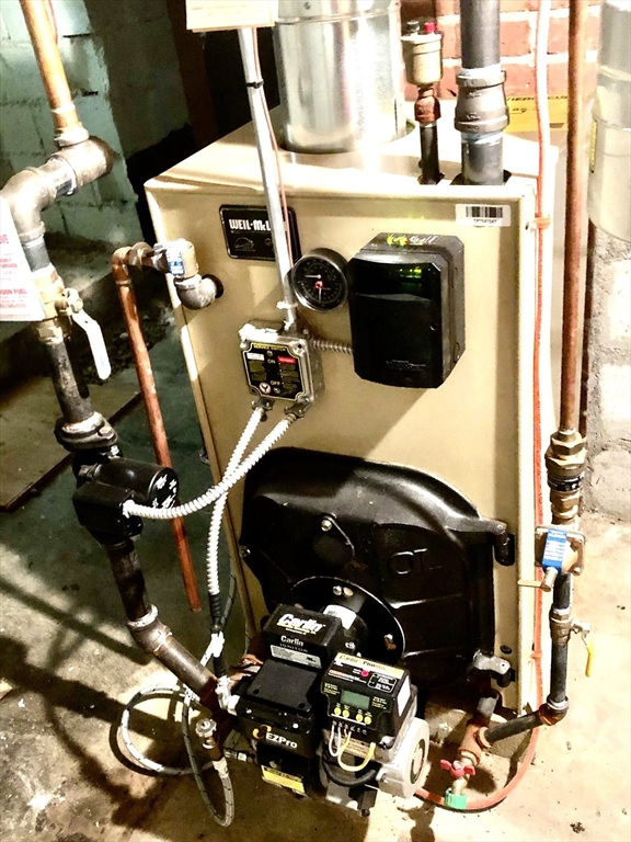 175 Maple Street Scituate, MA 02066 - Photo 7 of 9 a view of a gym equipment