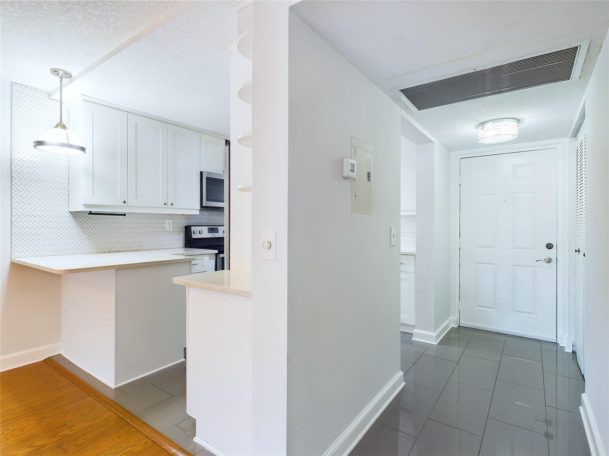 9370 Southwest 8th Street, Unit 301 Boca Raton, FL 33428 - Photo 16 of 38 Photo 16