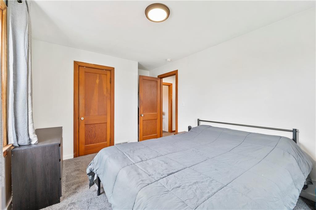 5136 Hardt Road Gibsonia, PA 15044 - Photo 11 of 24 Master bedroom