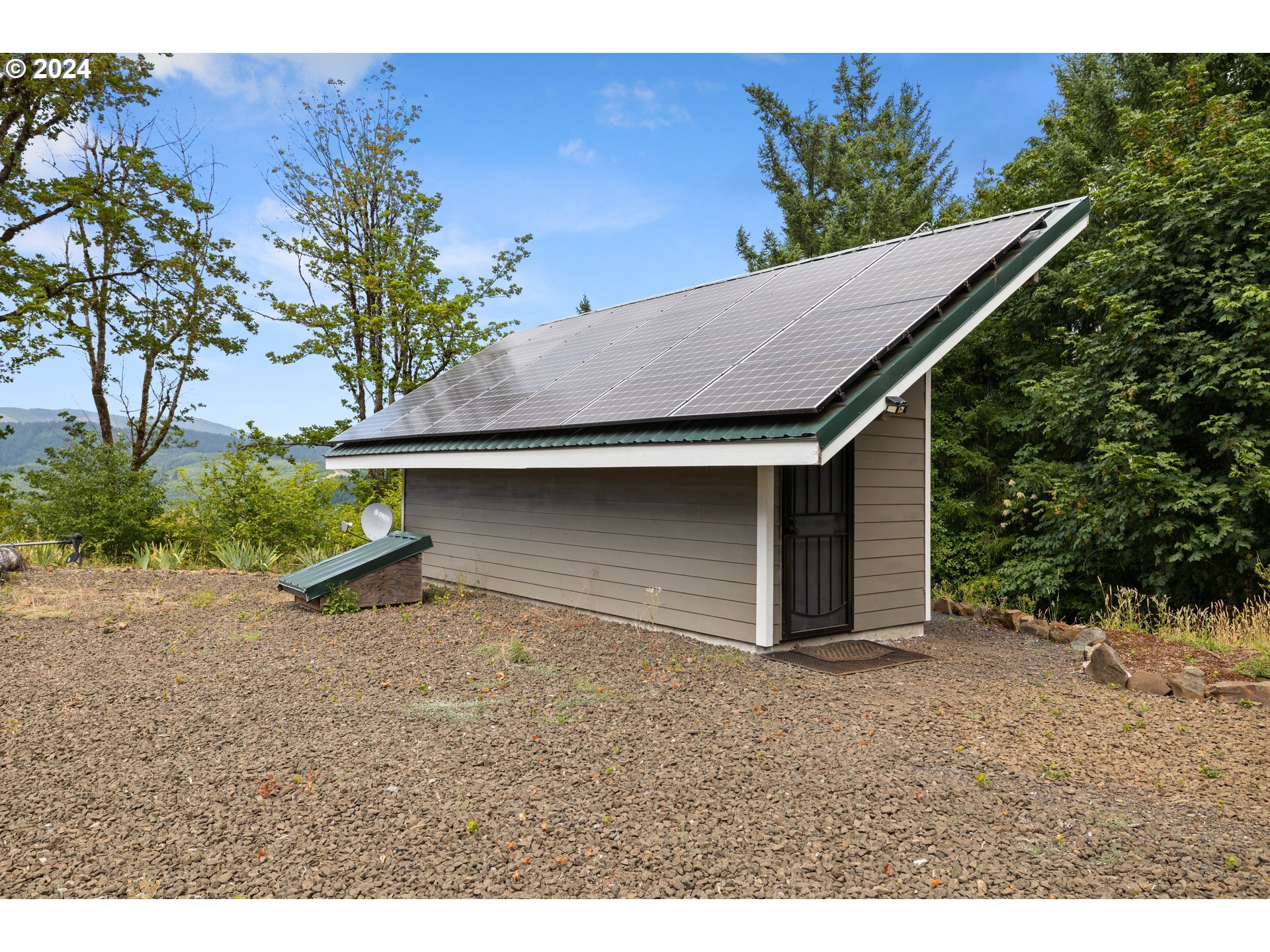 24343 Northwest Ridge Road Forest Grove, OR 97116 - Photo 11 of 48 Utility Shed