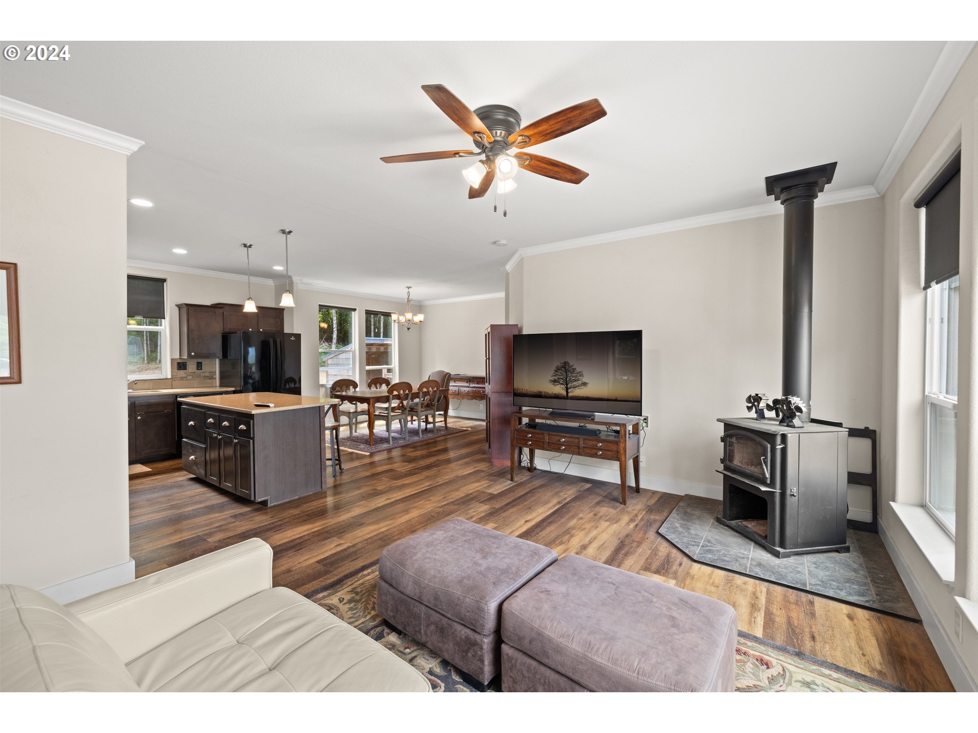 24343 Northwest Ridge Road Forest Grove, OR 97116 - Photo 16 of 48 Great Room